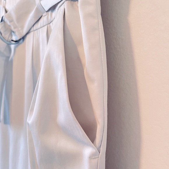 Banana Republic - cream, pleated, belted pencil skirt. Size: US 4 - Picture 4 of 8